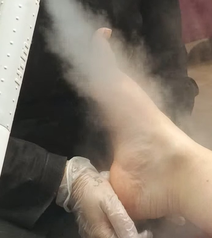 Relaxamento e saúde: Unhas Cariocas do Colinas Shopping lança SPA Premium dos pés com vapor de ozônio